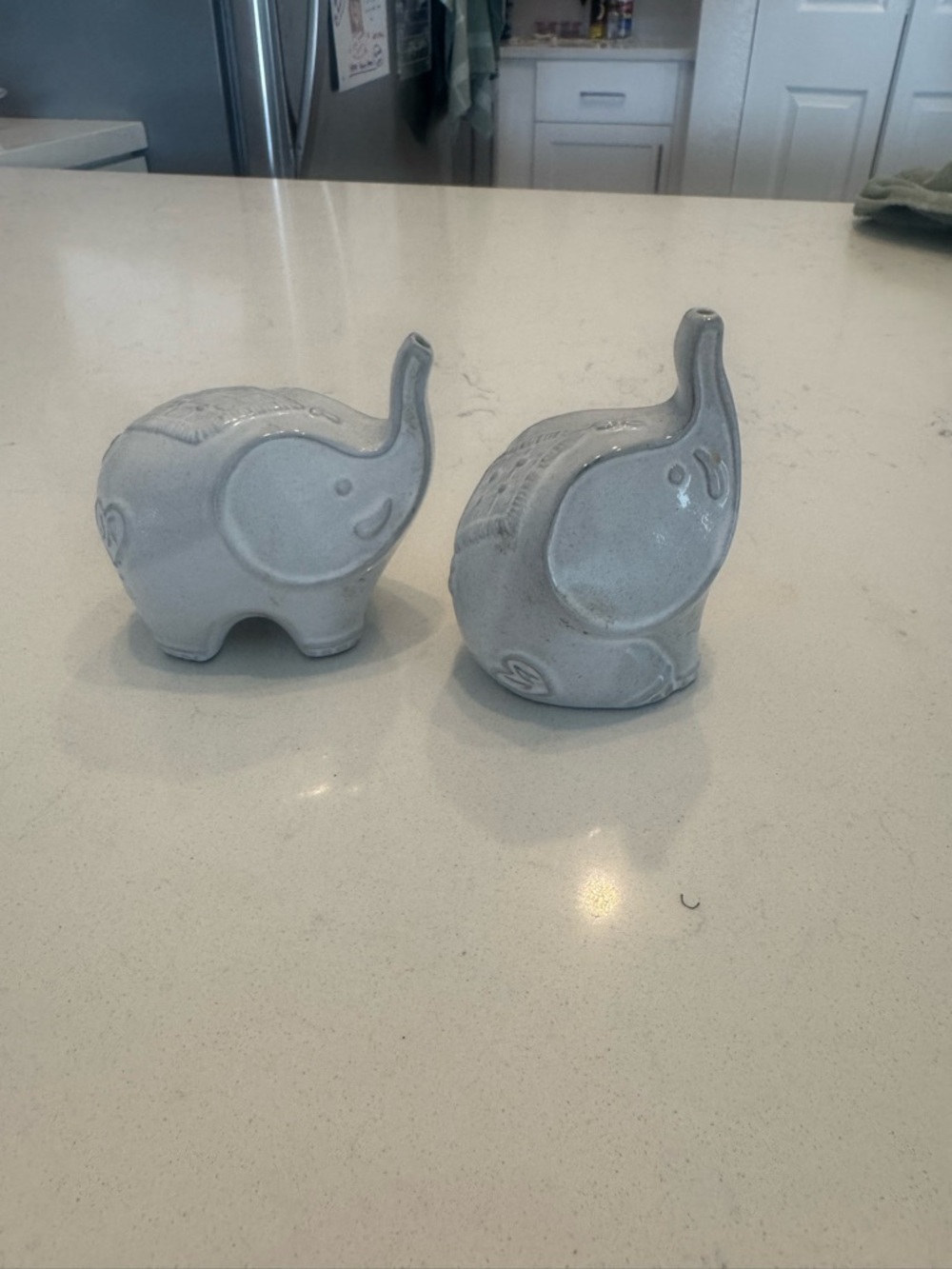RARE Jonathan Adler Retired Elephant Salt & Pepper Shakers Gray
